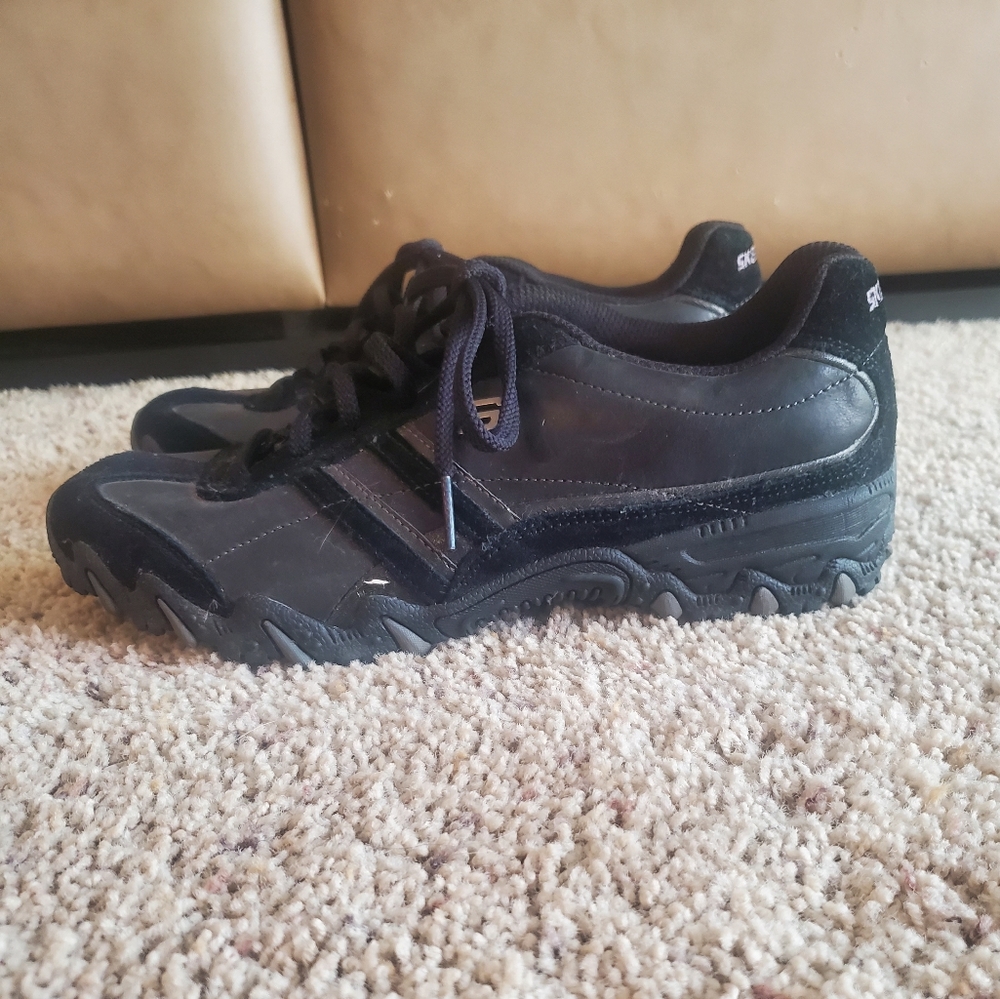 Skechers - Picture 5 of 9